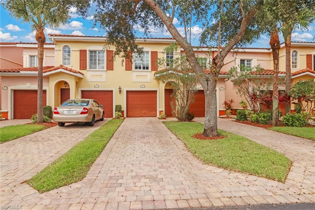 10126 Villagio Palms WAY 206 ESTERO, FL 33928