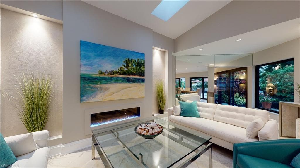 5893 Via Lugano 2.15 NAPLES, FL 34108