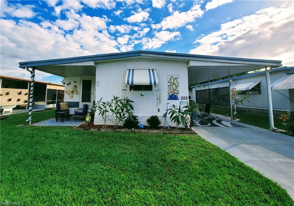 222 Poinsettia DR FORT MYERS, FL 33905