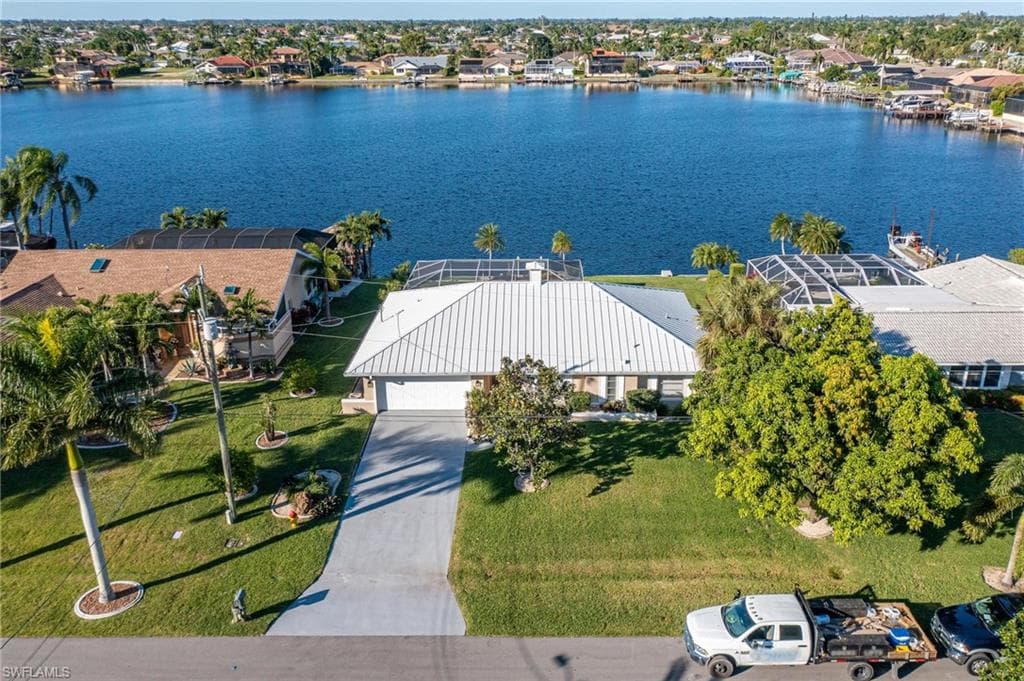 419 SW 53rd TER CAPE CORAL, FL 33914