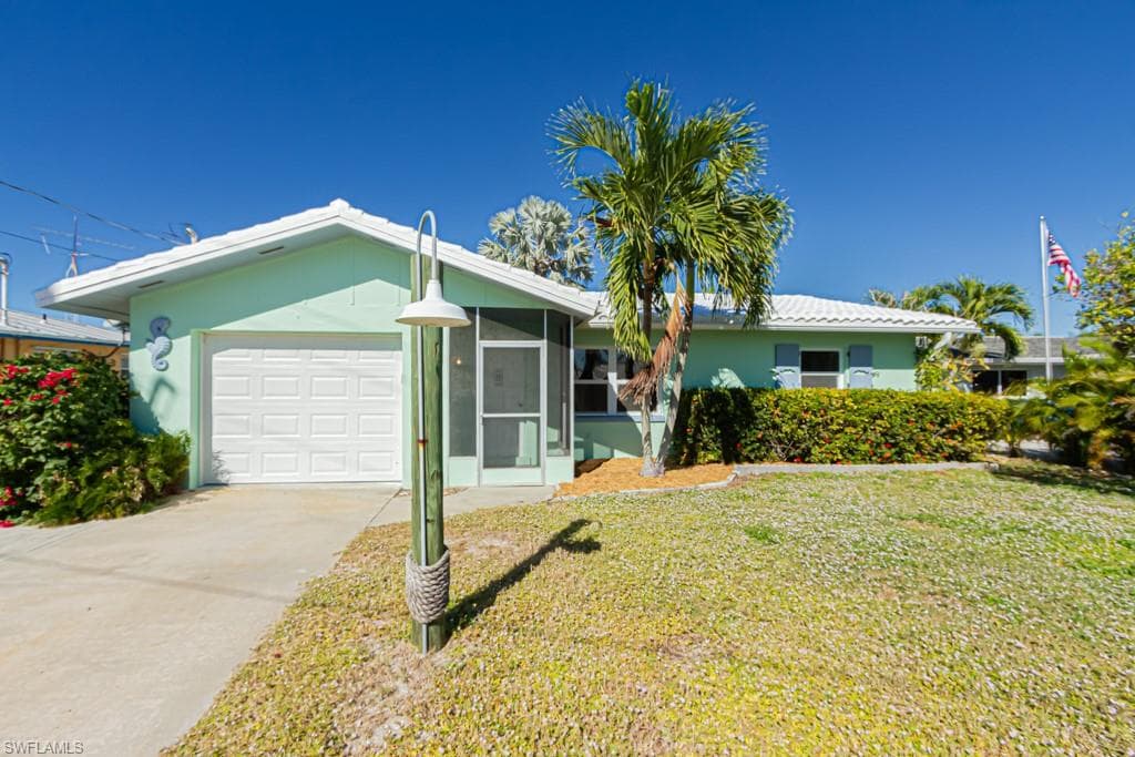 3564 Bayview AVE ST. JAMES CITY, FL 33956
