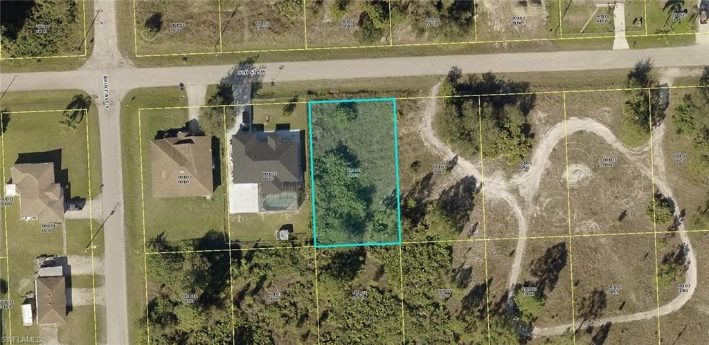3815 9th ST SW LEHIGH ACRES, FL 33976