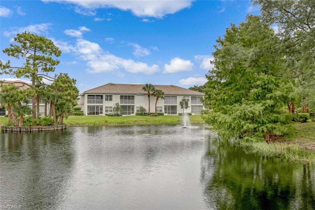 6839 Lantana Bridge RD 201 NAPLES, FL 34109