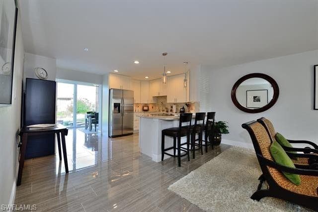 681 Palm View DR NAPLES, FL 34110