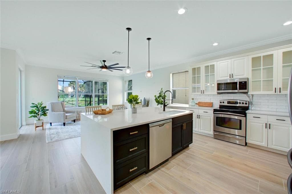 2167 Khasia PT NAPLES, FL 34119