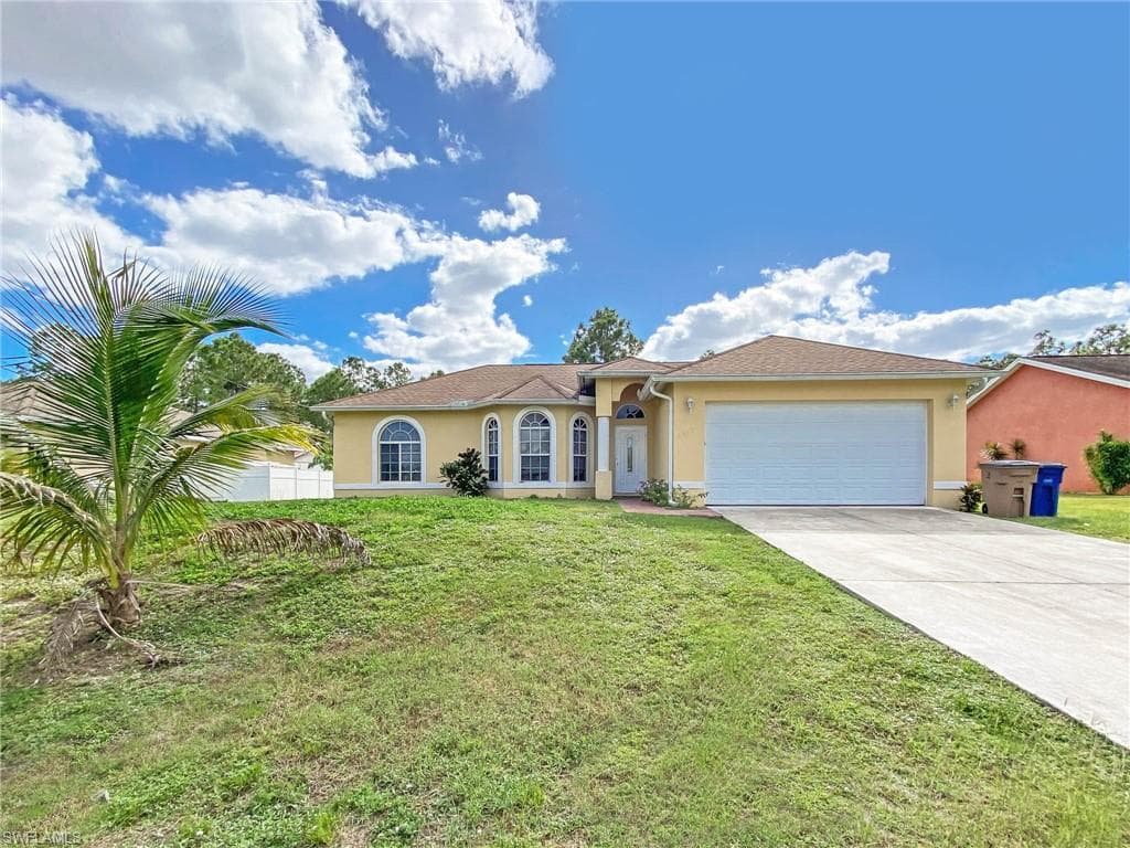 3413 29th ST SW LEHIGH ACRES, FL 33976