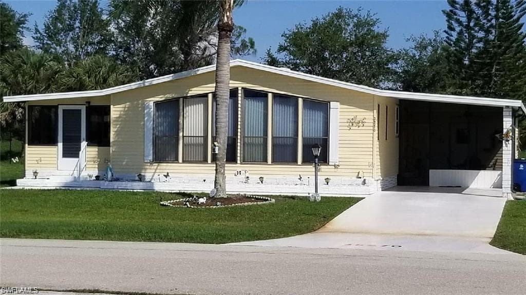 26270 Squire LN BONITA SPRINGS, FL 34135