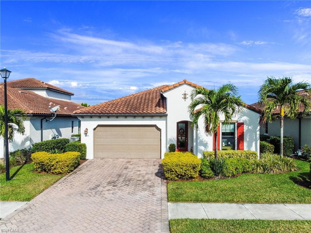 1957 Mustique ST NAPLES, FL 34120