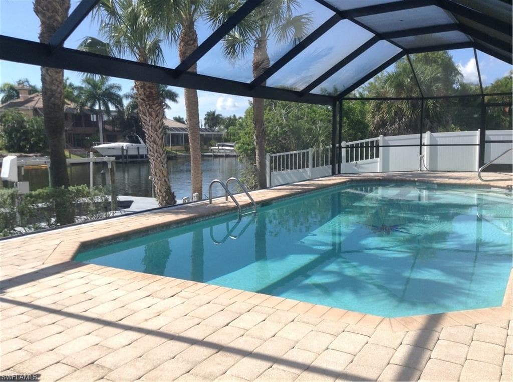 2582 27th PL CAPE CORAL, FL 33914