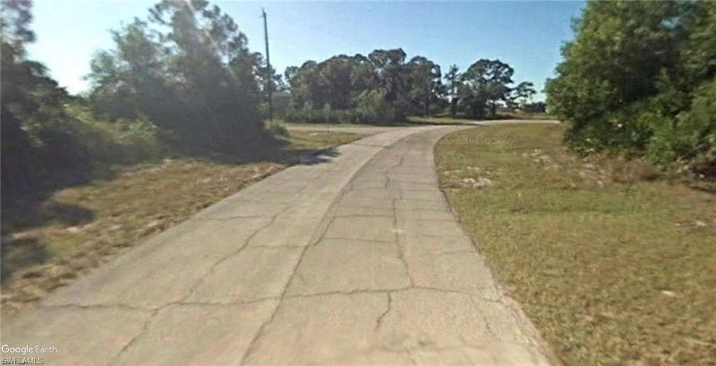 5045 SE Tradewinds CIR LABELLE, FL 33945