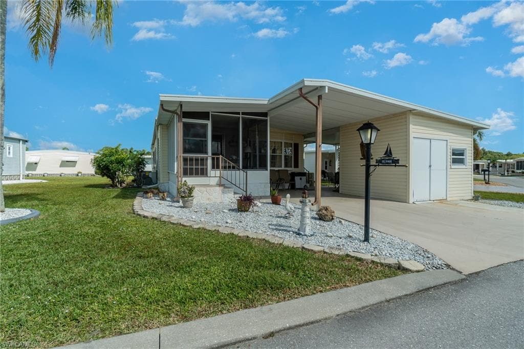 154 Nicklaus BLVD NORTH FORT MYERS, FL 33903