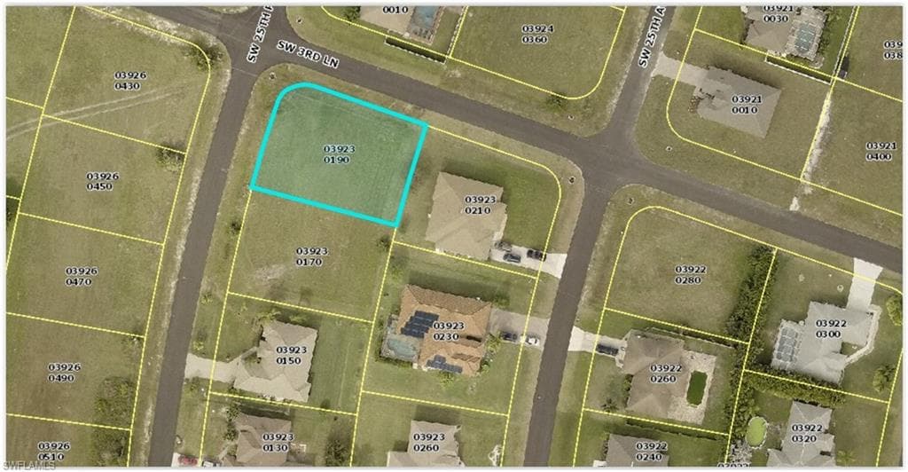 301 SW 25th PL CAPE CORAL, FL 33991