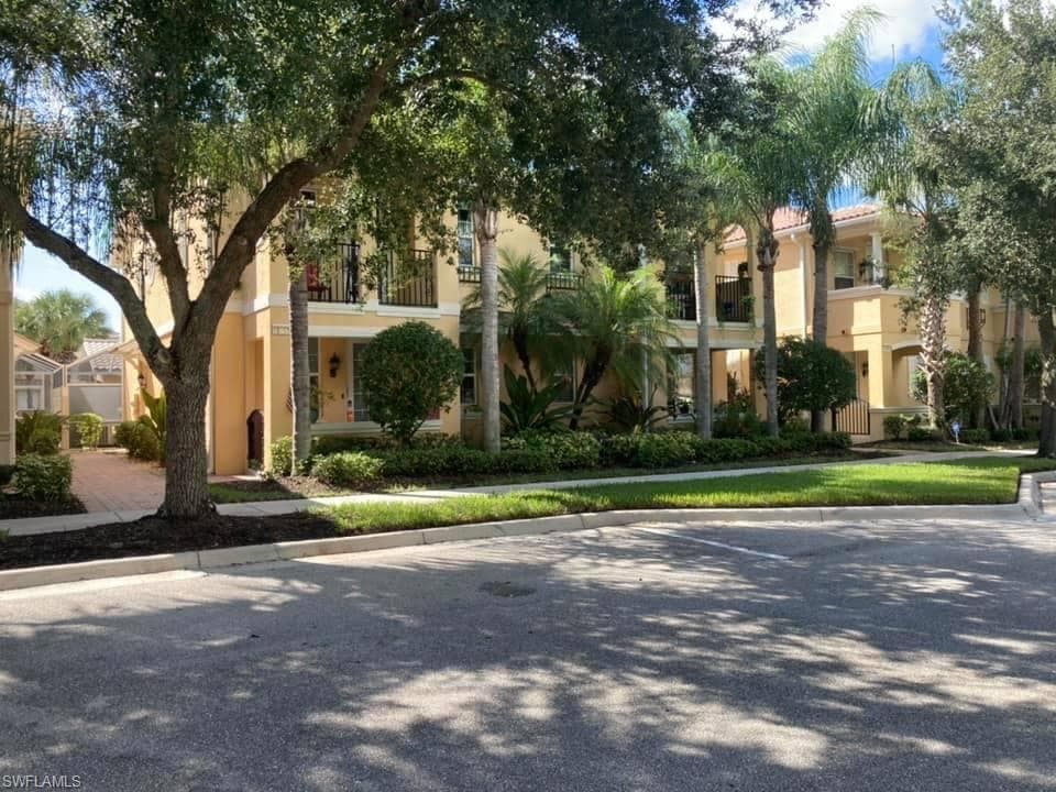 15391 Laughing Gull LN BONITA SPRINGS, FL 34135