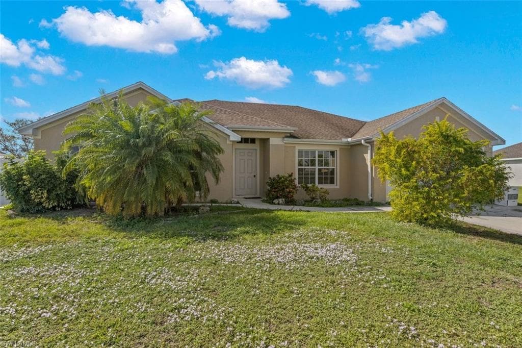 1724 9th TER CAPE CORAL, FL 33993