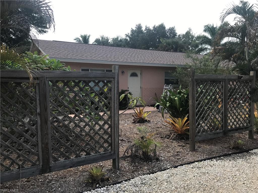 5491 Avenue E 5493 BOKEELIA, FL 33922