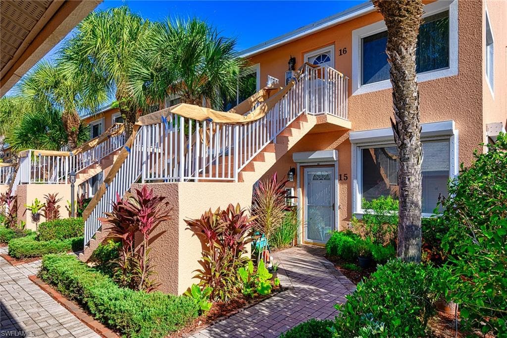 6840 Beach Resort DR 16 NAPLES, FL 34114