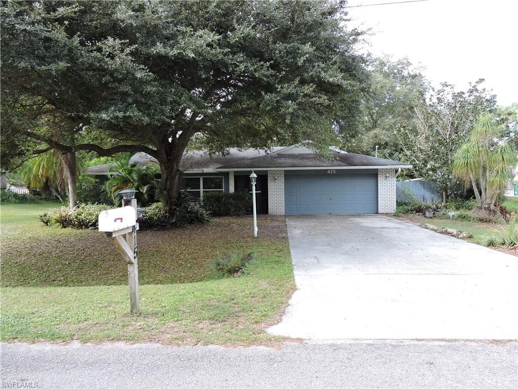 415 Fifth AVE LEHIGH ACRES, FL 33972
