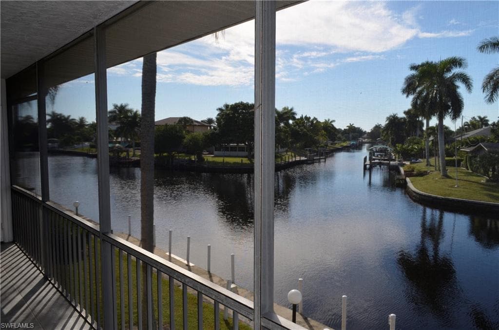 828 Victoria DR B6 CAPE CORAL, FL 33904