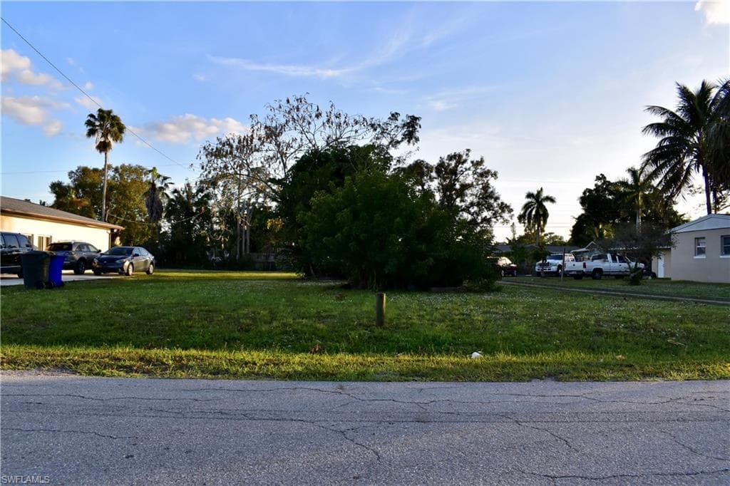 2434 Braman AVE FORT MYERS, FL 33901