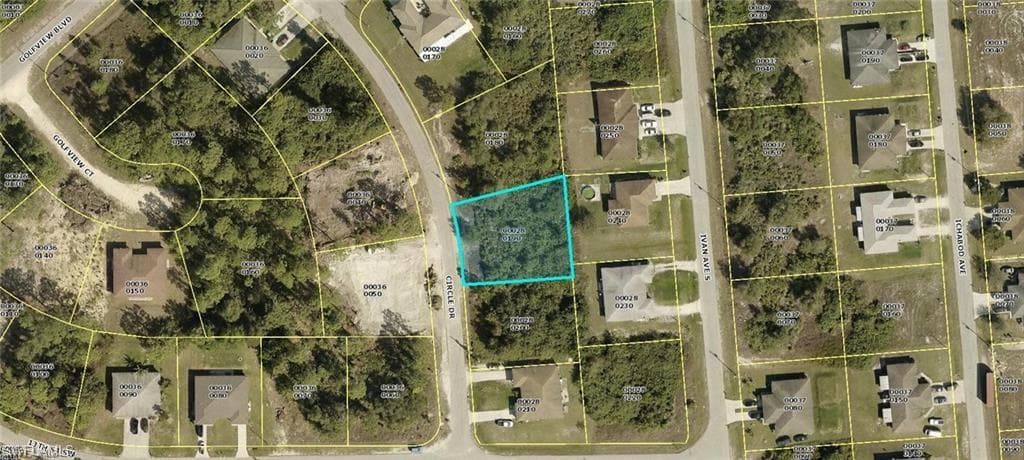 1115/1117 Circle DR LEHIGH ACRES, FL 33973