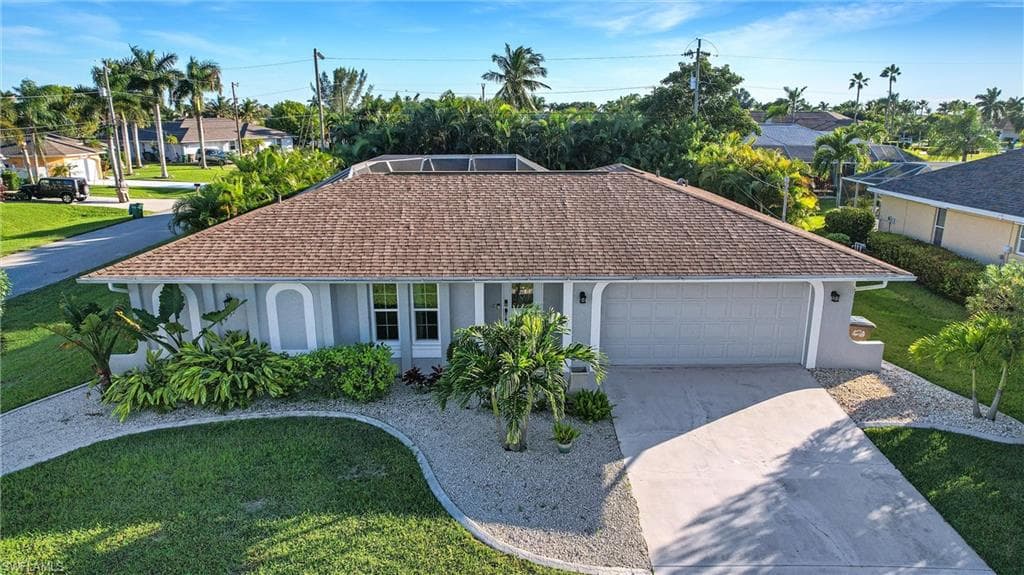 2302 SW 53rd TER CAPE CORAL, FL 33914