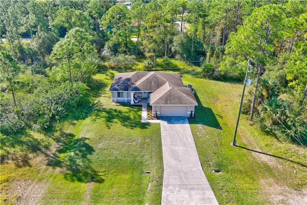 129 Greenbriar BLVD LEHIGH ACRES, FL 33972