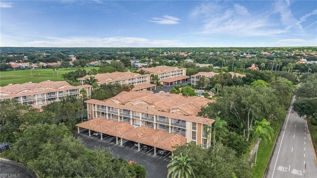 6030 Chardonnay LN 104 NAPLES, FL 34119