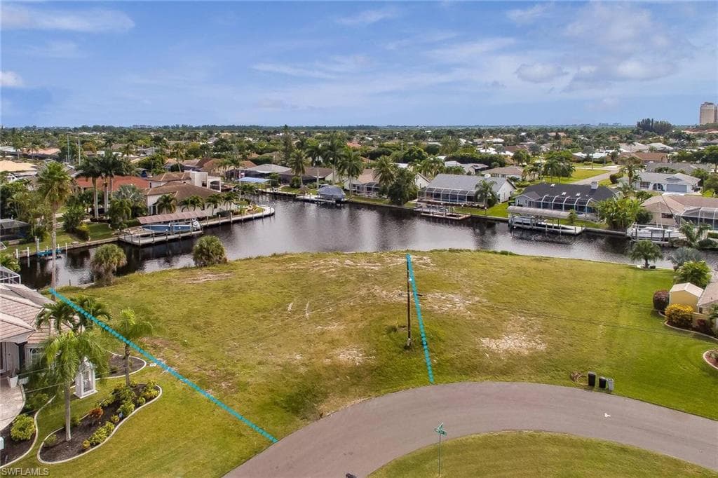 5339 SW 11th CT CAPE CORAL, FL 33914