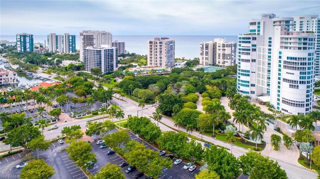 4041 Gulf Shore BLVD N 205 NAPLES, FL 34103