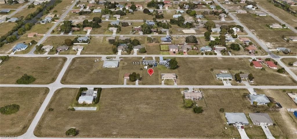 1117 NE 8th TER CAPE CORAL, FL 33909