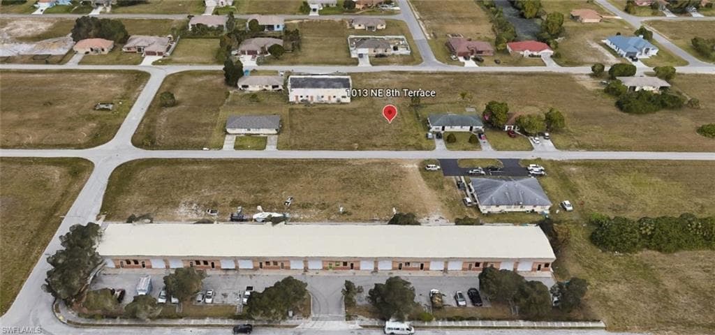 1013 NE 8th TER CAPE CORAL, FL 33909