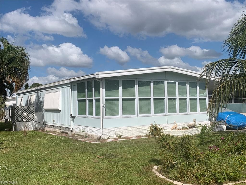 9268 Lord RD BONITA SPRINGS, FL 34135