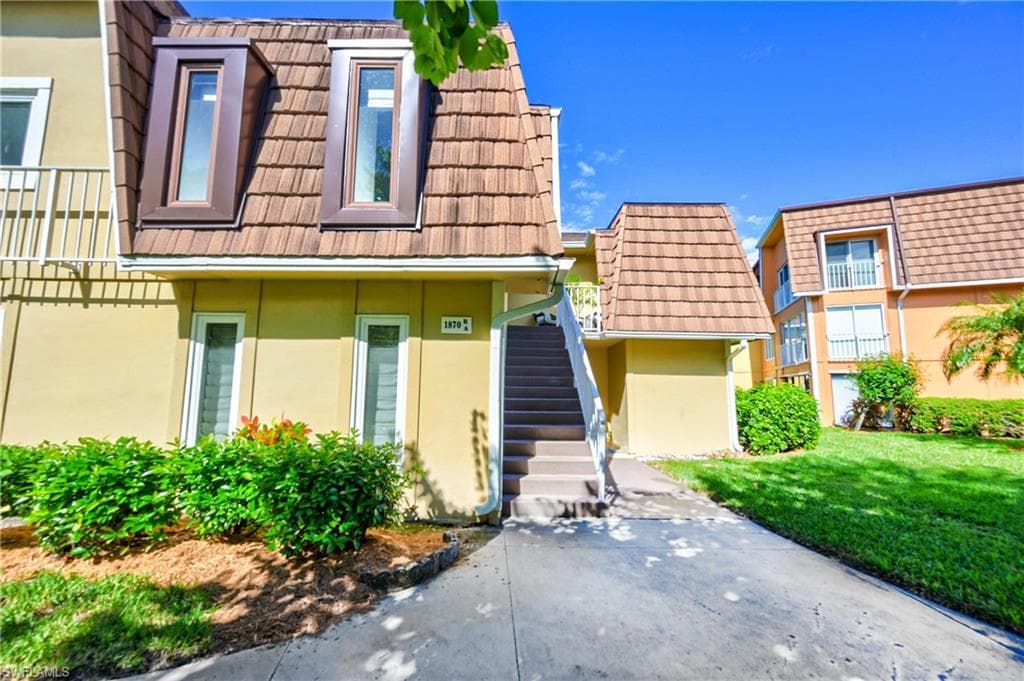 1870 Bald Eagle DR 402B NAPLES, FL 34105