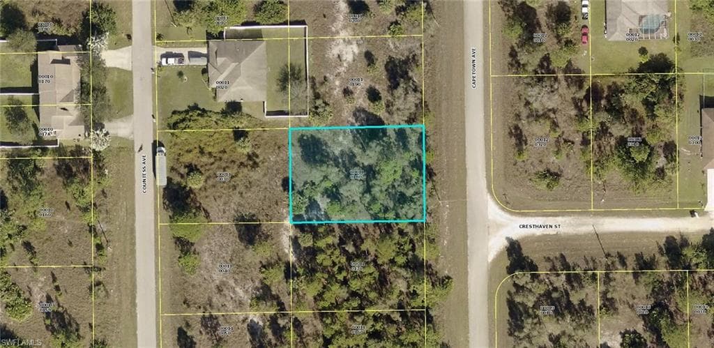906 Capetown AVE LEHIGH ACRES, FL 33974