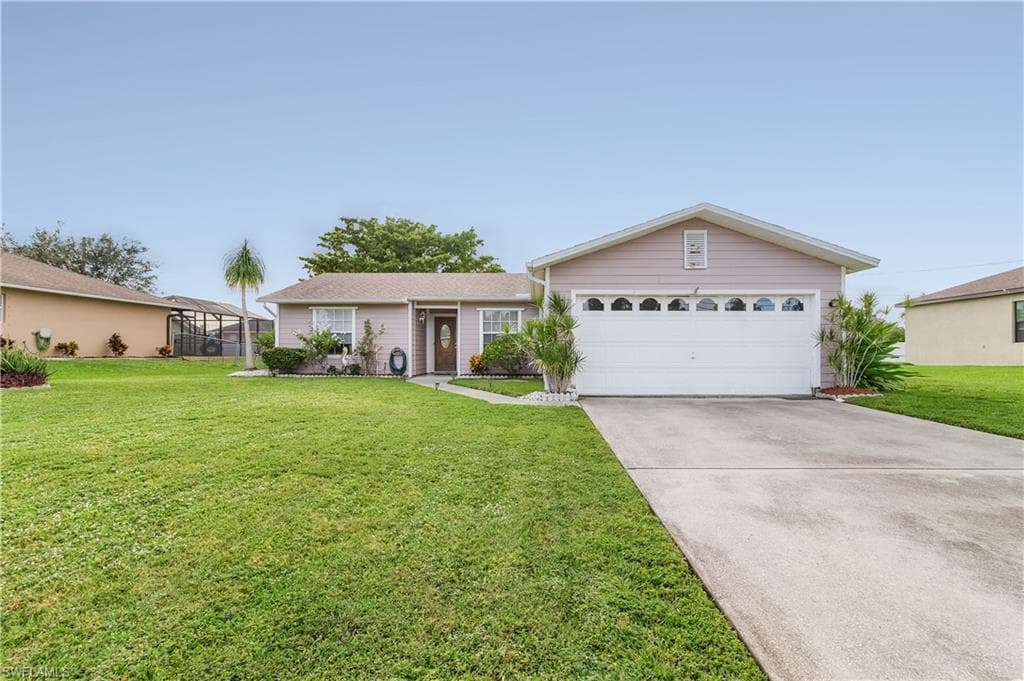 632 SW 8th CT CAPE CORAL, FL 33991
