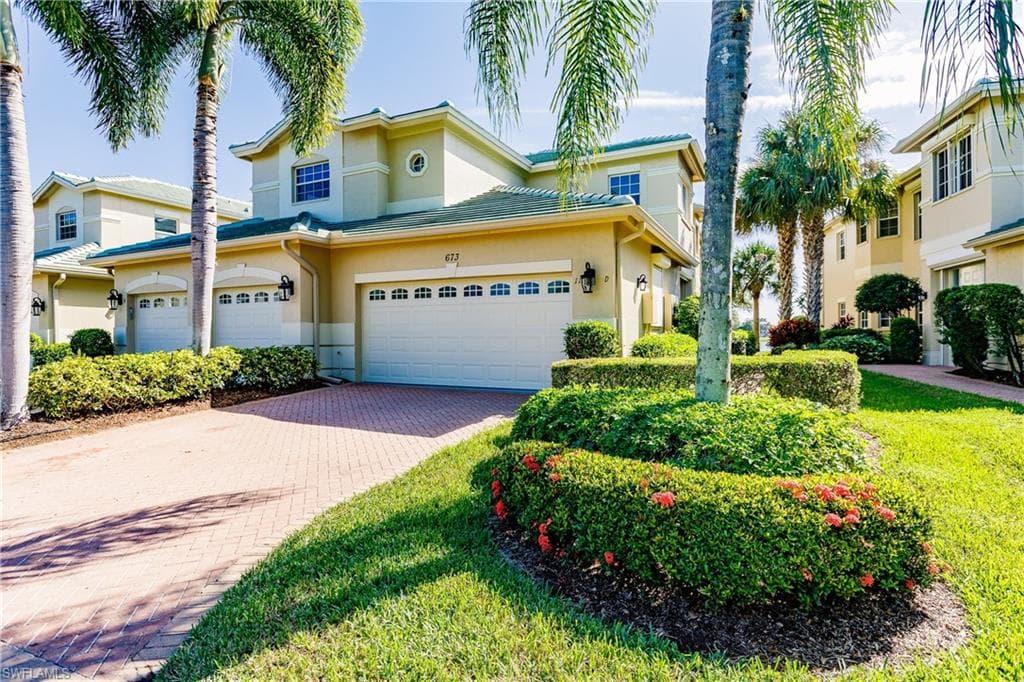 673 Vintage Reserve CIR 11-D NAPLES, FL 34119