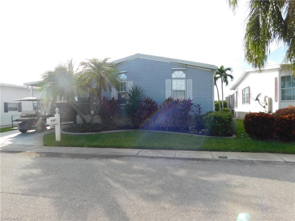 17520 Canal Cove CT FORT MYERS BEACH, FL 33931