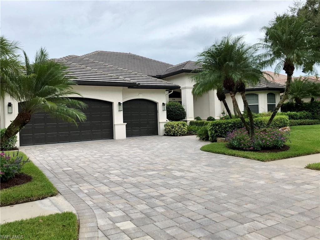 9741 Wilshire Lakes BLVD NAPLES, FL 34109