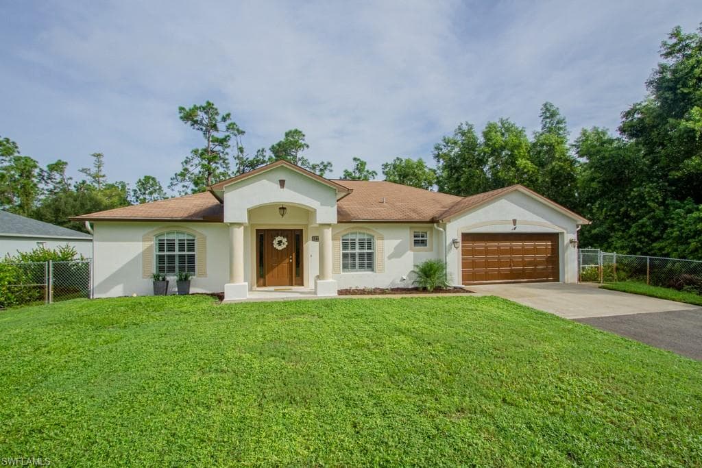 2441 52nd AVE NE NAPLES, FL 34120