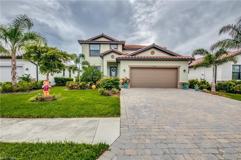 11909 Silver Cobblestone WAY FORT MYERS, FL 33913