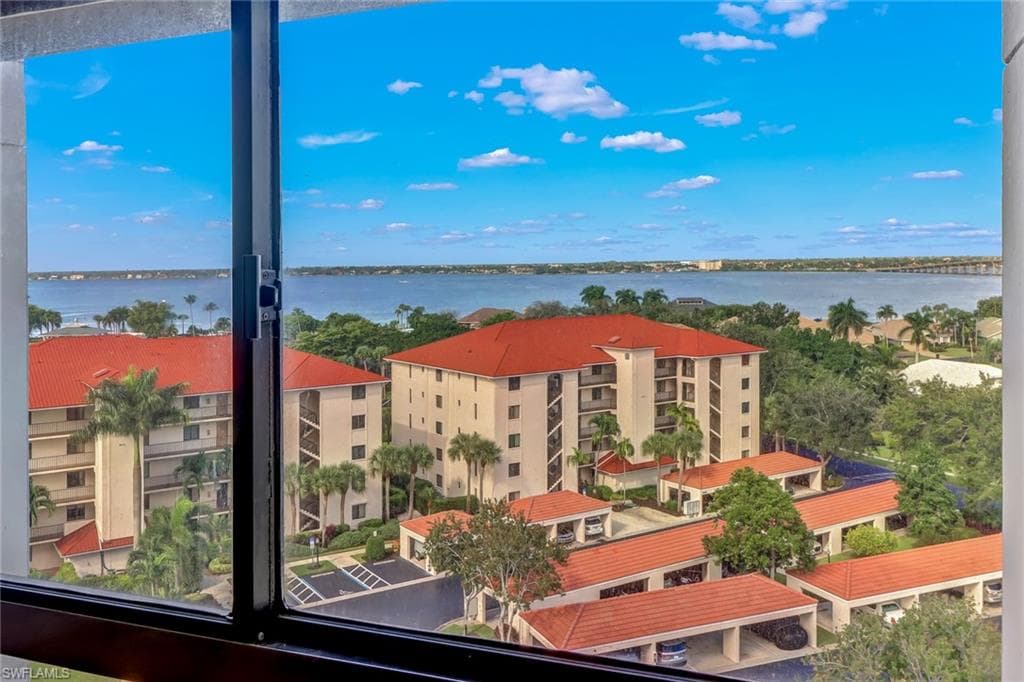 5260 S Landings DR 909 FORT MYERS, FL 33919