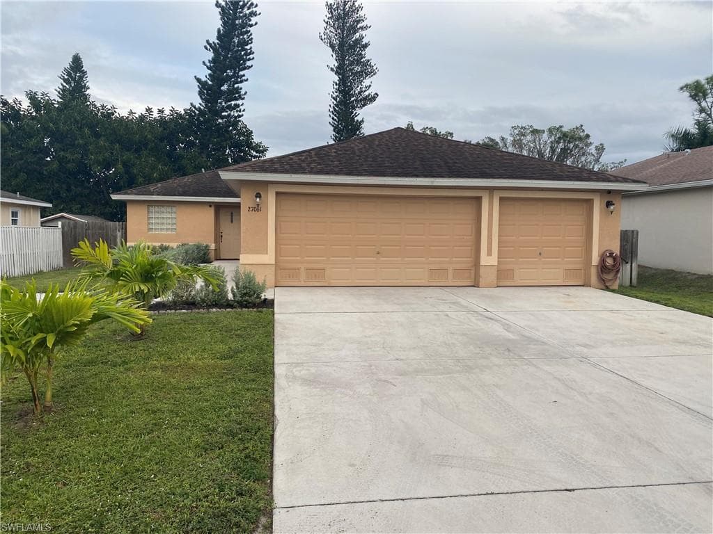 27061 Jackson AVE BONITA SPRINGS, FL 34135