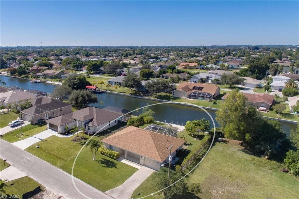 412 SE 13th PL CAPE CORAL, FL 33990