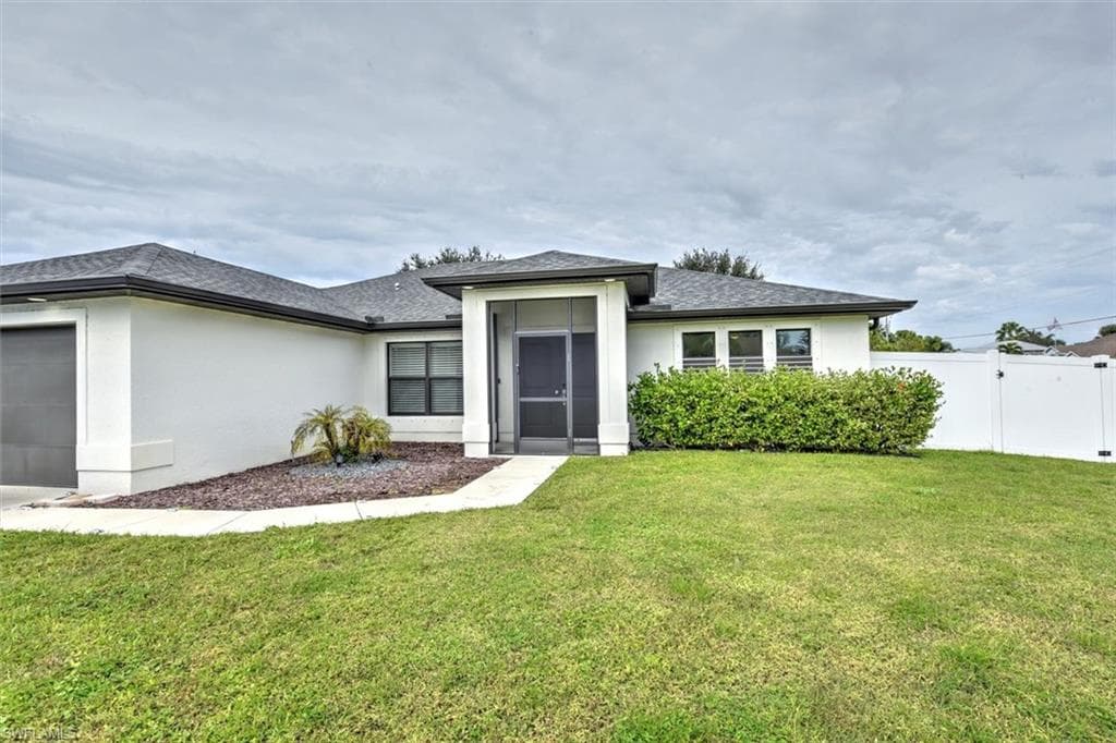 2221 SW 22nd TER CAPE CORAL, FL 33991