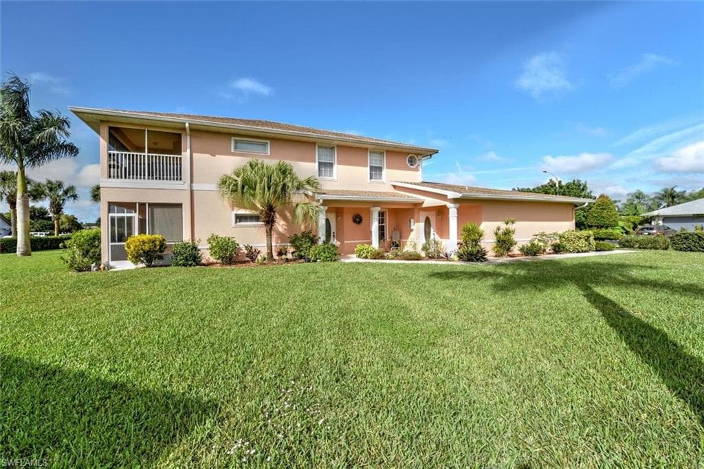 20012 Lake Vista CIR N 8A LEHIGH ACRES, FL 33936