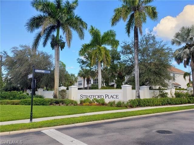 892 Hampton CIR #97 NAPLES, FL 34105