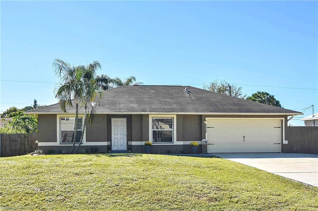 8466 Blackberry RD FORT MYERS, FL 33967