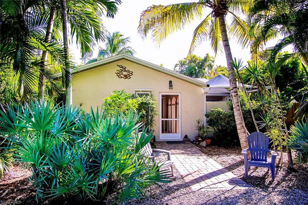 534 Piedmont RD SANIBEL, FL 33957