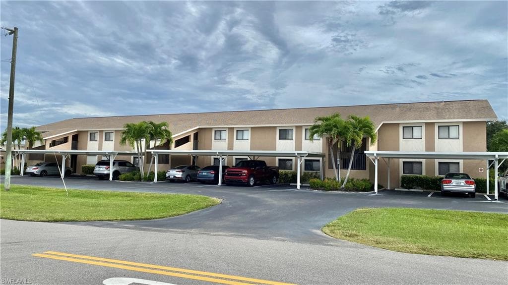 4727 SW 13th AVE 202 CAPE CORAL, FL 33914