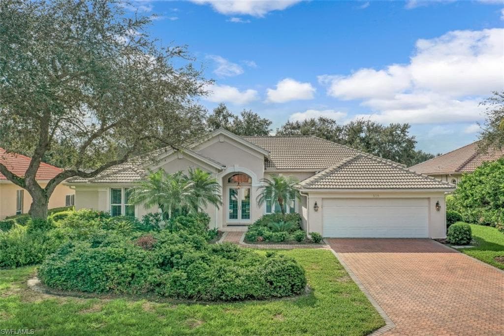 518 Wedgewood WAY NAPLES, FL 34119